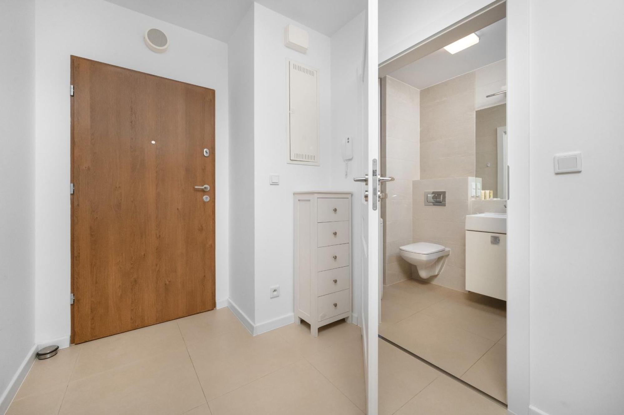 Klasyczny Apartament Z Balkonem We Wroclawiu By Noclegi Renters Exteriör bild